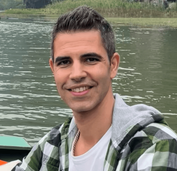 Carlos Simón
